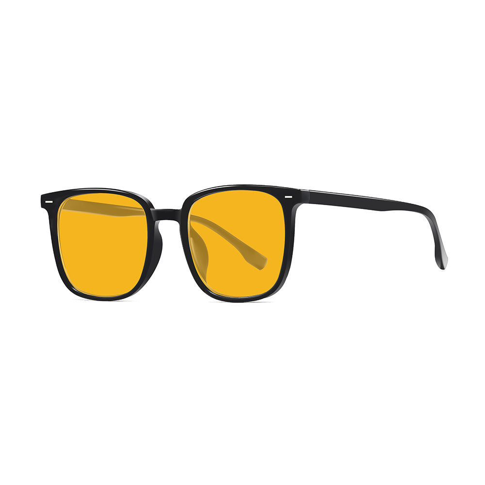 Women's sunglasses in a modern square style with special UV protection lenses Stornfield