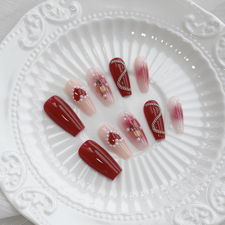 Decorative Press-On Nail Art Set with Glamorous Design