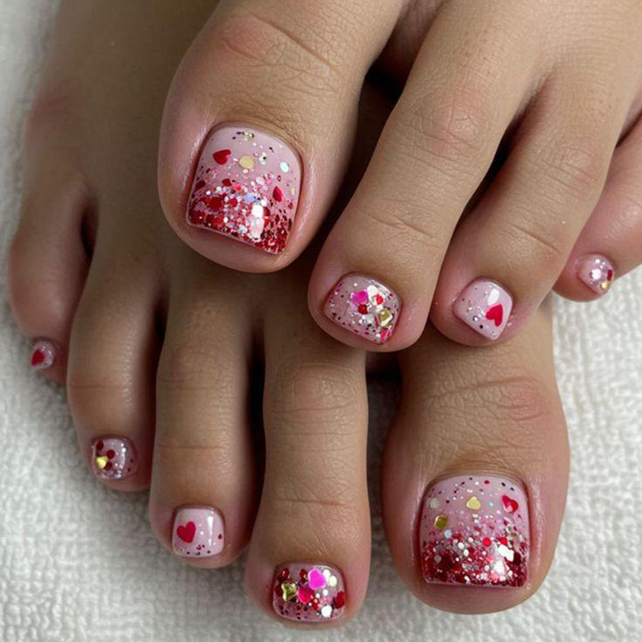 Nail art with sparkling hearts Stornfield