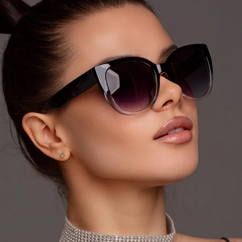 Ladies extravagant sunglasses with fashionable cat-eye design Stornfield