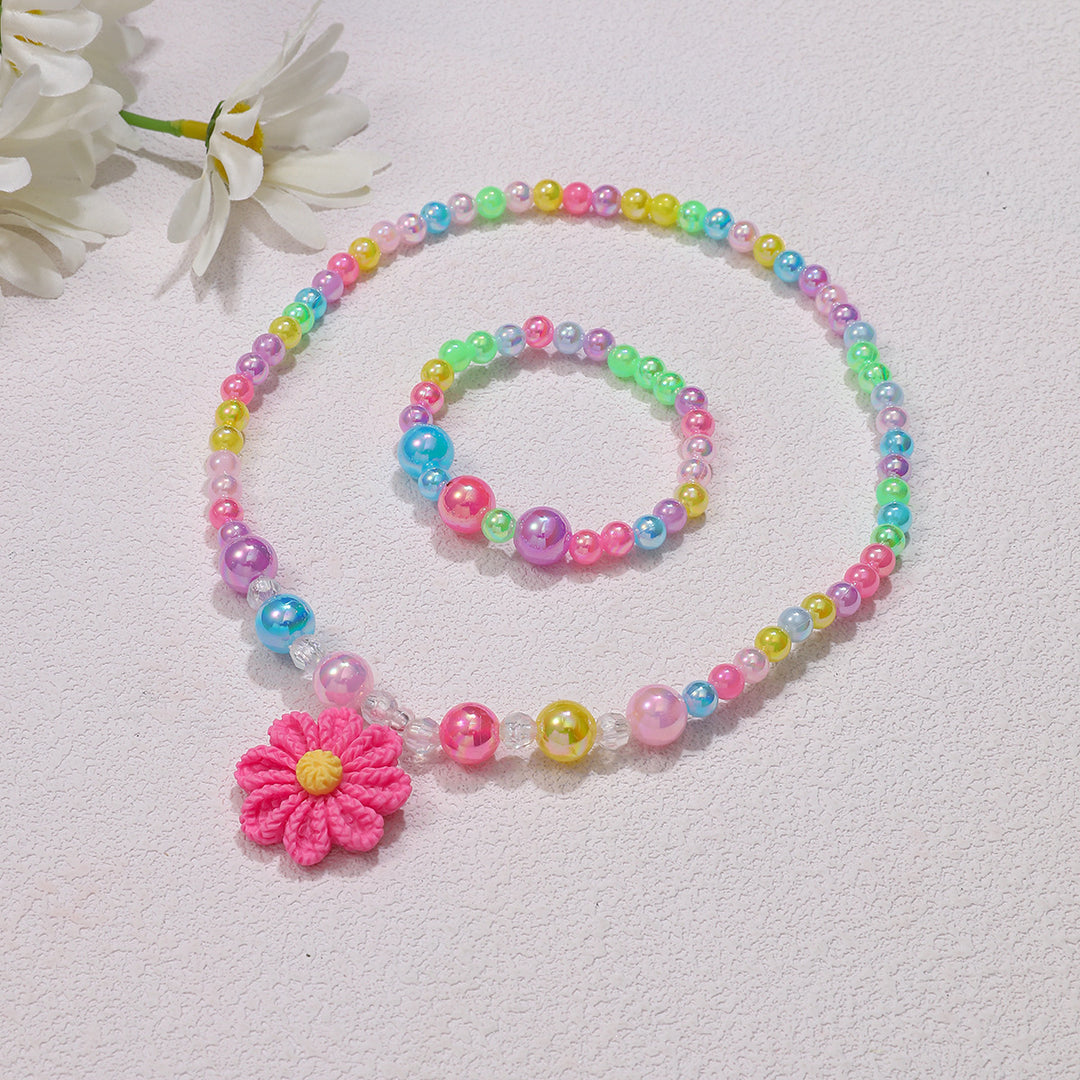 Playful jewelry set with flower pendant Stornfield