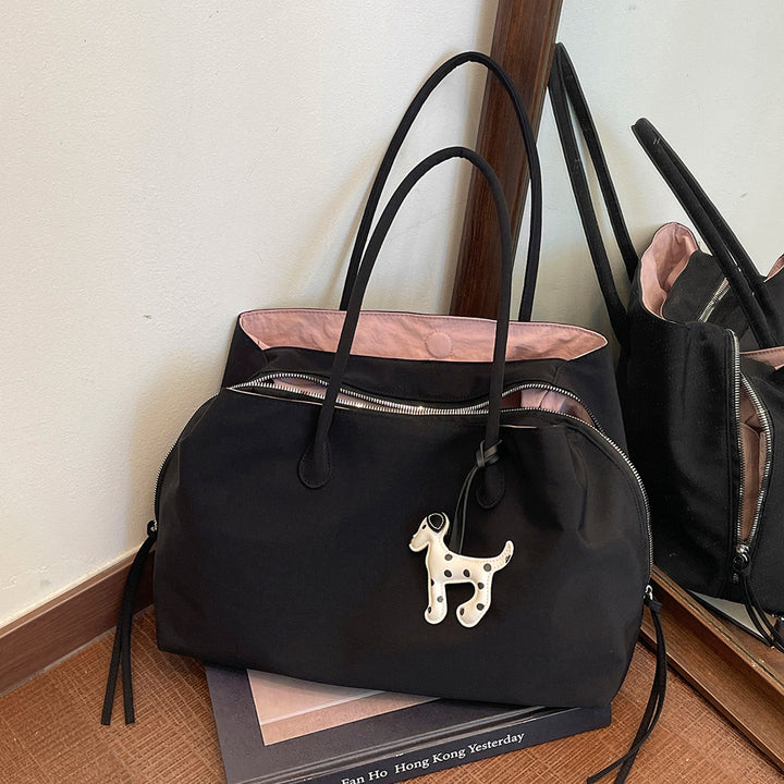 Elegant Handbag with Practical Interior Stornfield