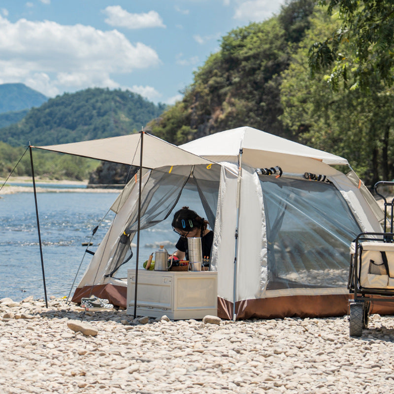 Camping tent with spacious interior and expandable sun protection Stornfield