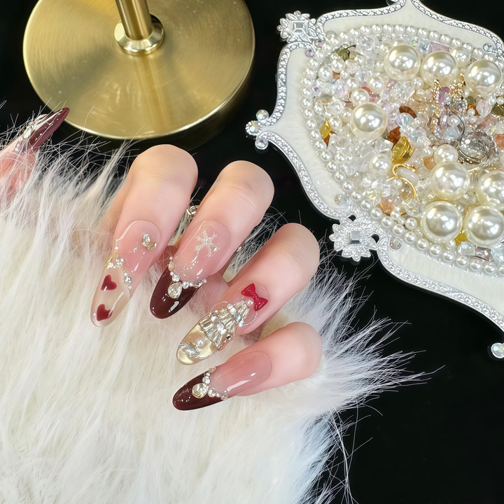 Artificial nail tips with festive glamour design Stornfield