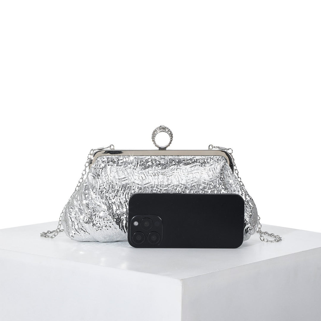 Vintage-Inspired Textured Evening Clutch