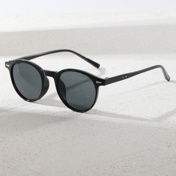 Stylish Round Frame Sunglasses Stornfield