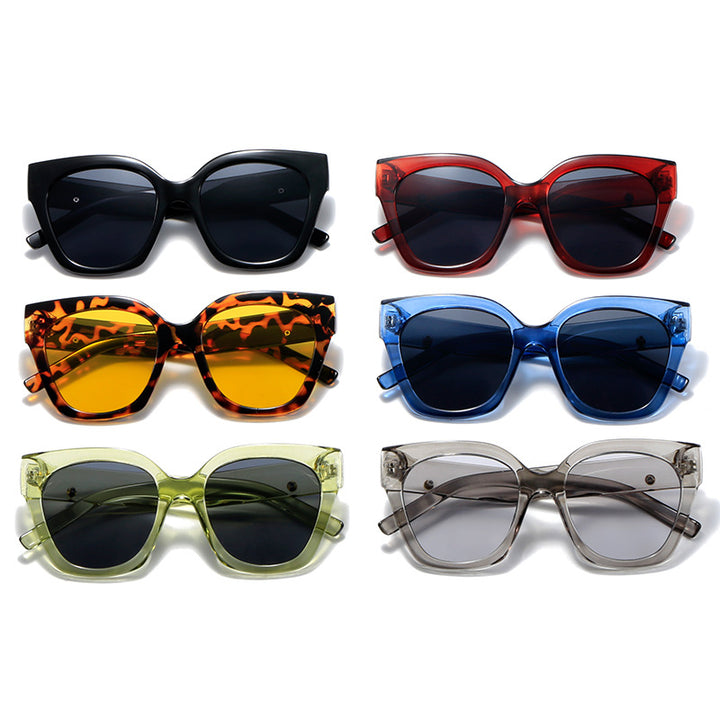 Women extravagantly designed sunglasses Stornfield