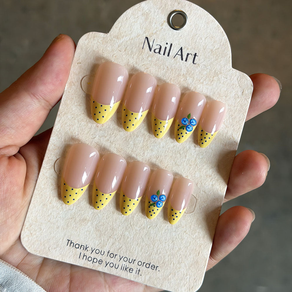 Decorative Press-On Nail Art Set Stornfield
