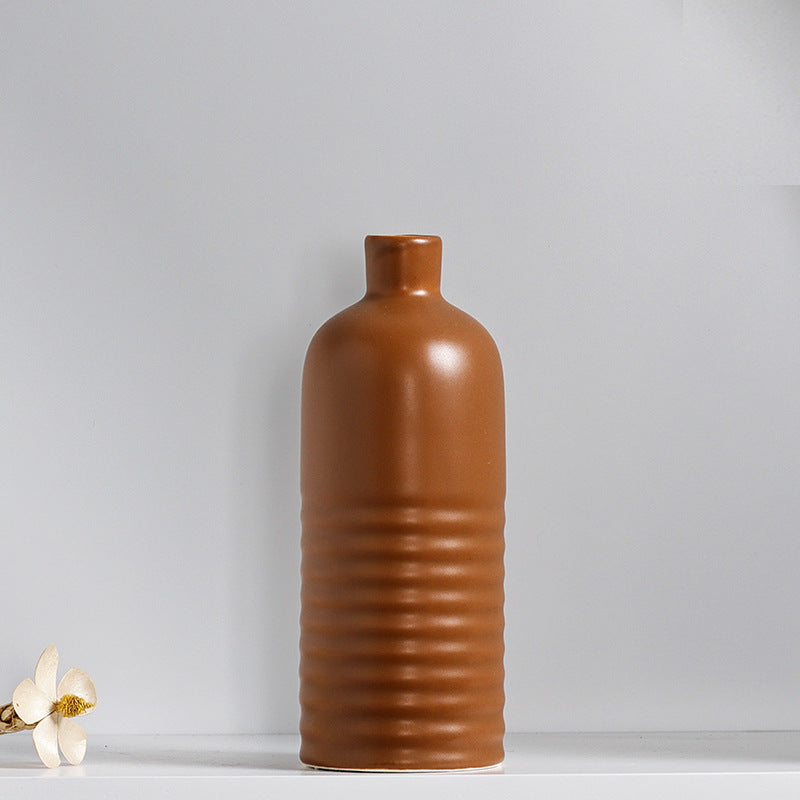 Modern Textured Ceramic Table Vase Stornfeild