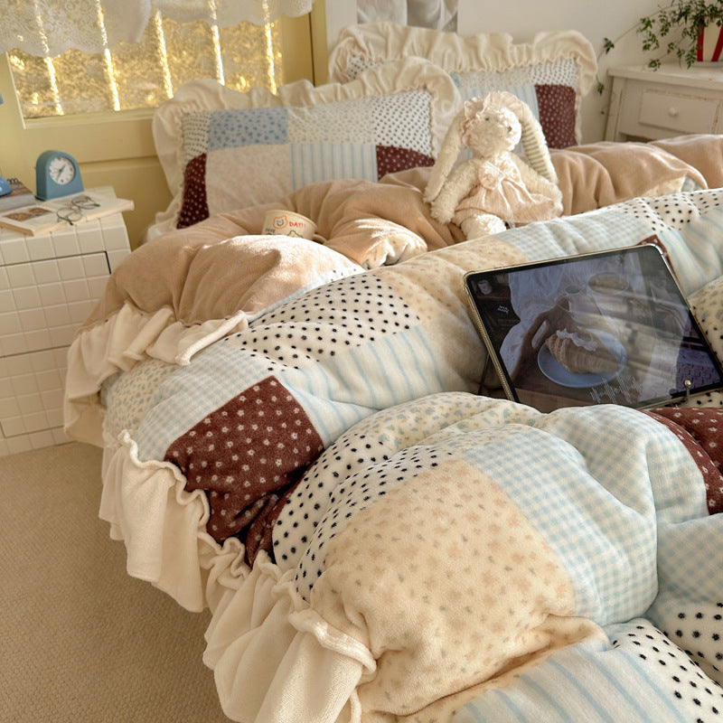 Quilted Patchwork Plush Comforter Set with Ruffled Edge and Reversible Sherpa Back