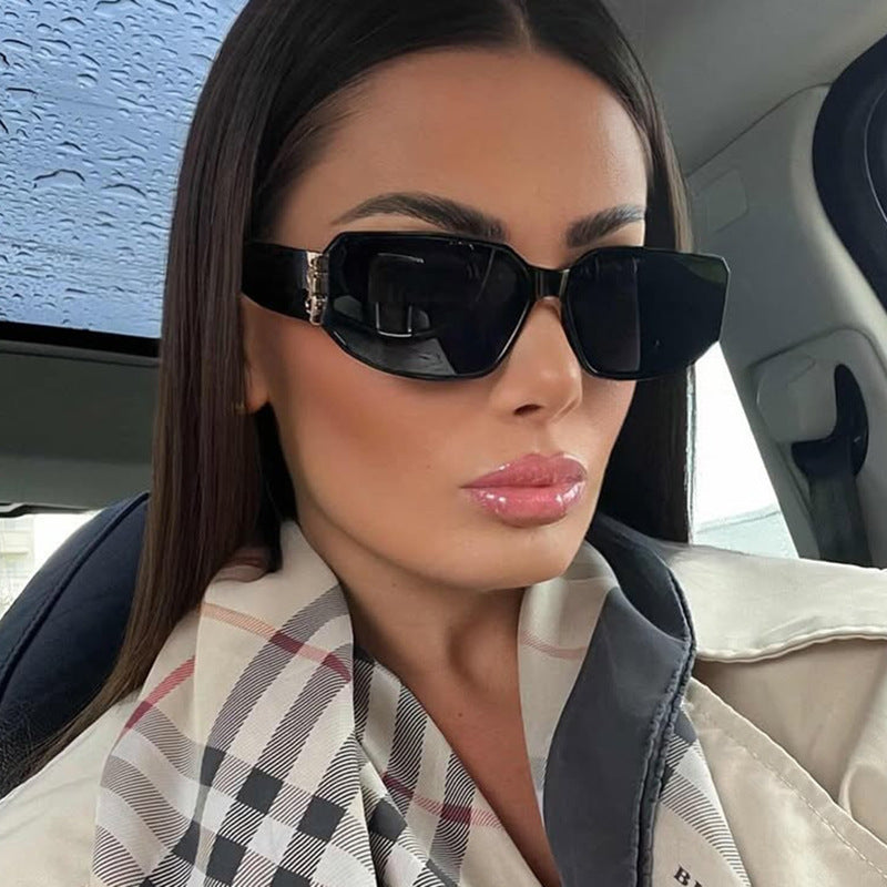 Women’s fashionable sunglasses with square design and luxurious details Stornfield