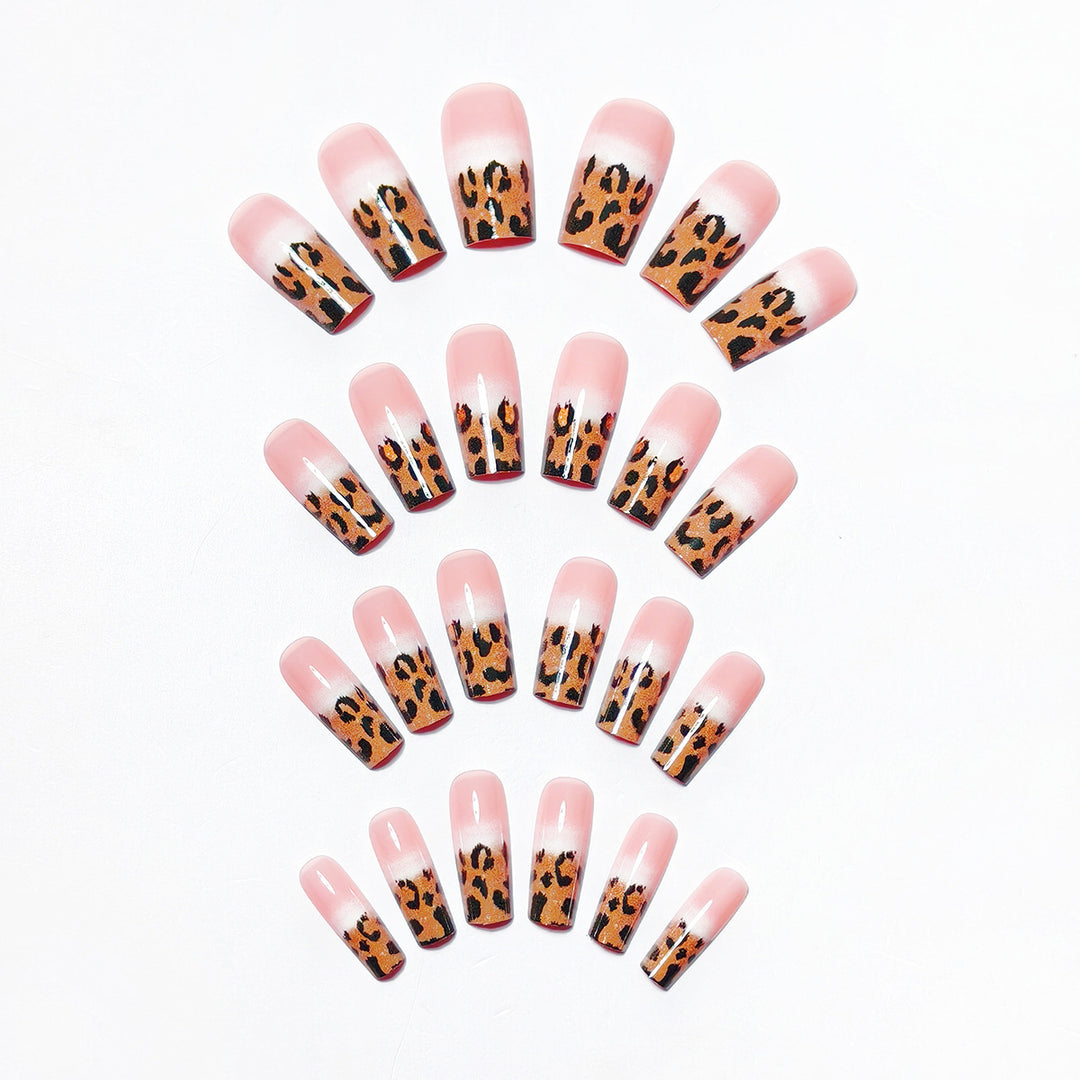 Artificial nails with elegant leopard pattern Stornfield