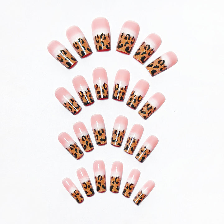 Artificial nails with elegant leopard pattern Stornfield
