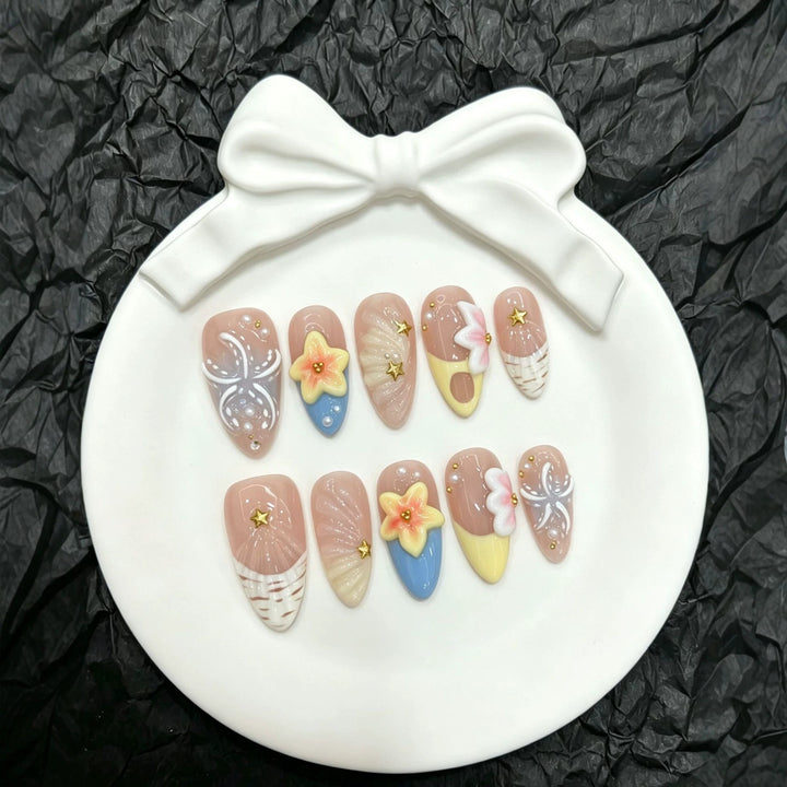Decorative Press-On Nail Art Set with Floral and Metallic Accents