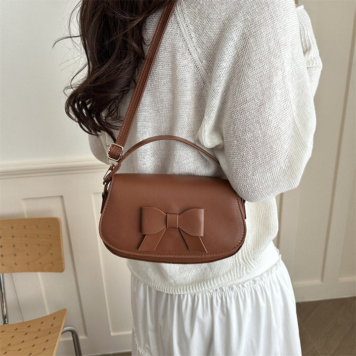 Elegant Bow-Detail Crossbody Bag