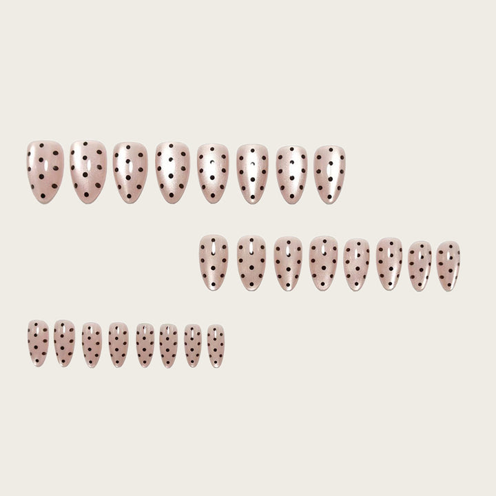 Art Nails in Elegant Polka Dot Design Stornfield