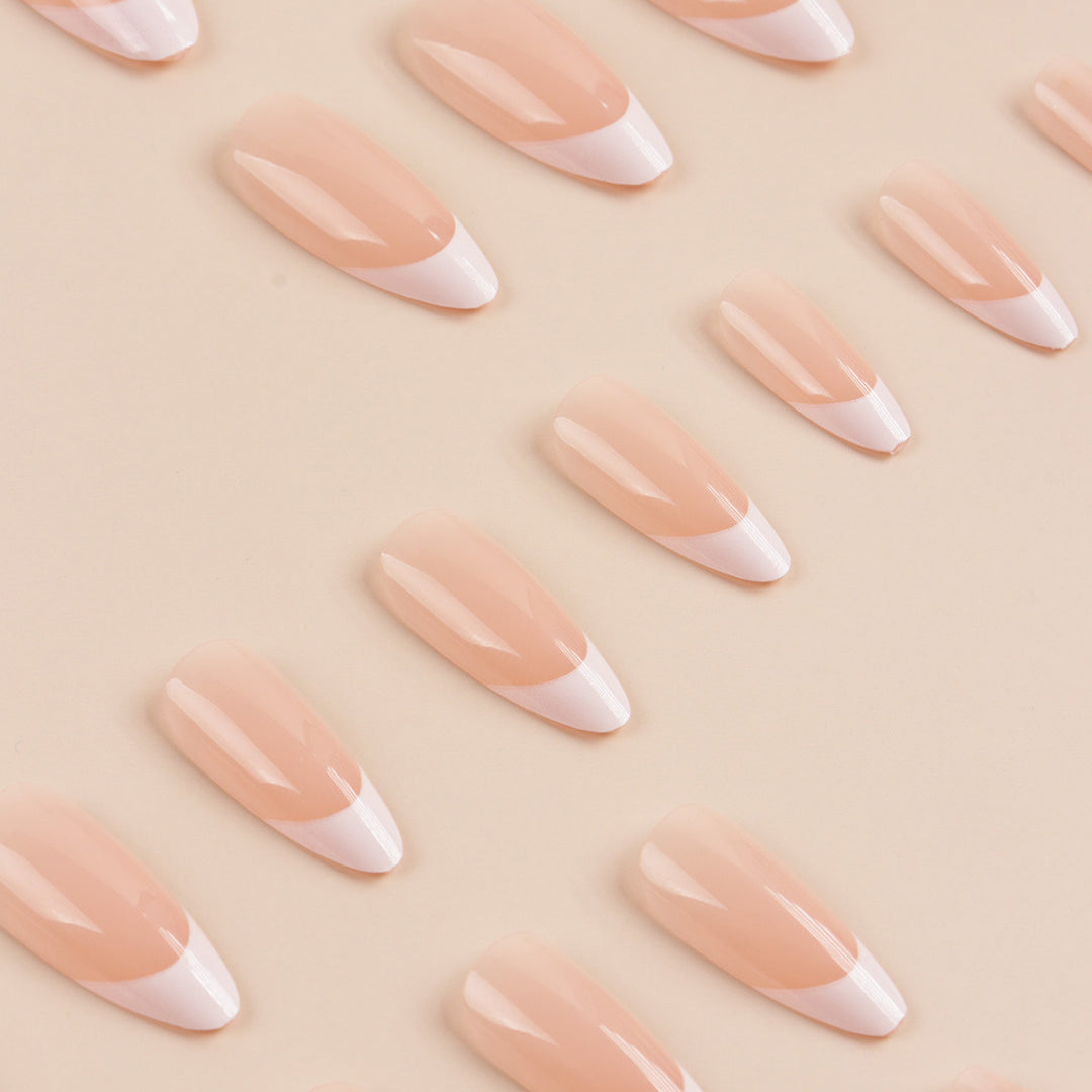 French Tip Nail Art Stornfield