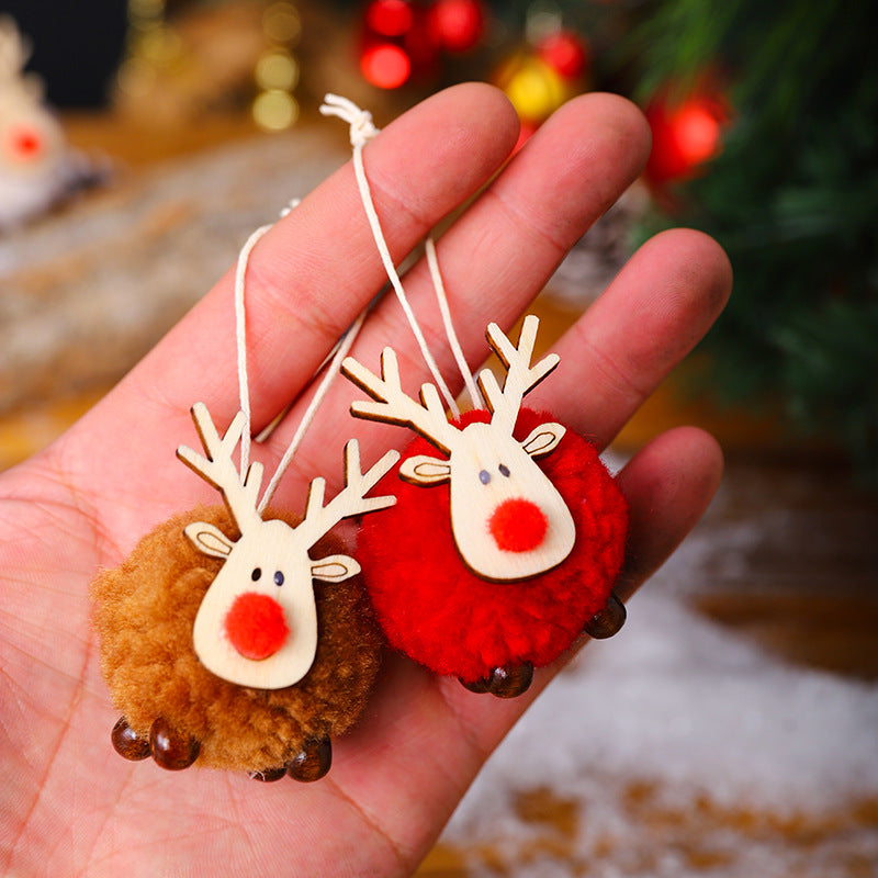 Festive Reindeer Decoration Figure Stornfield