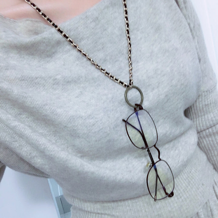 Trendy jewelry necklace with round pendants Stornfield