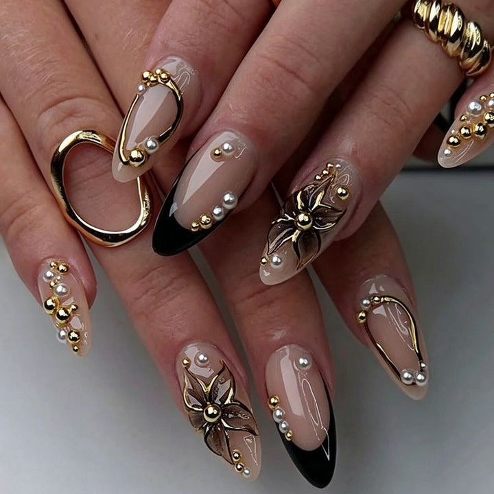Artificial nail set with romantic accents Stornfield