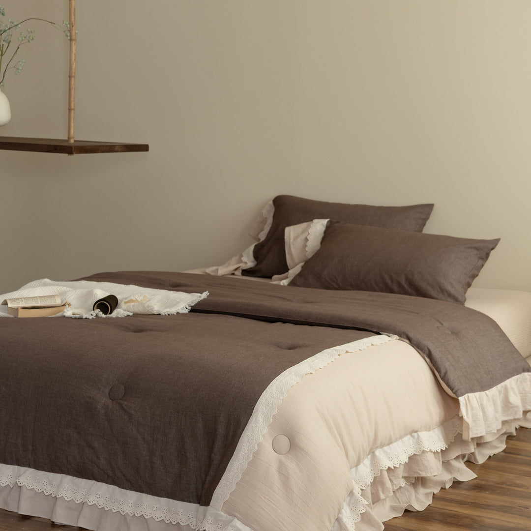 Ruffled Lace-Trimmed Linen Duvet Cover & Tufted Comforter Set