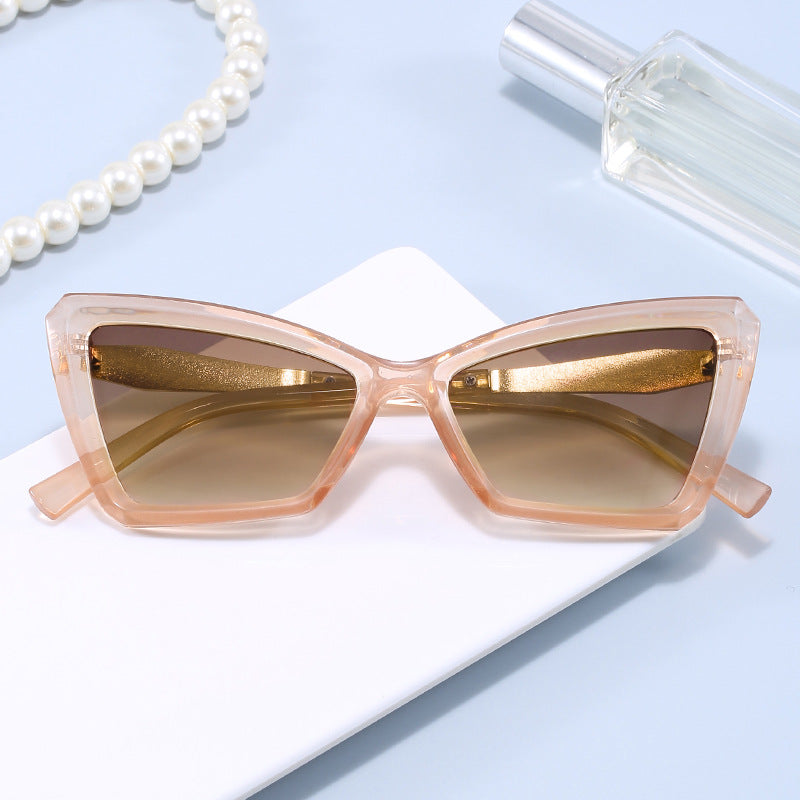 Women's Cat-Eye Sunglasses with Luxurious Transparent Frame Stornfield