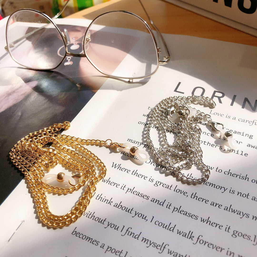 Adjustable Chain Eyewear Holder Stornfield