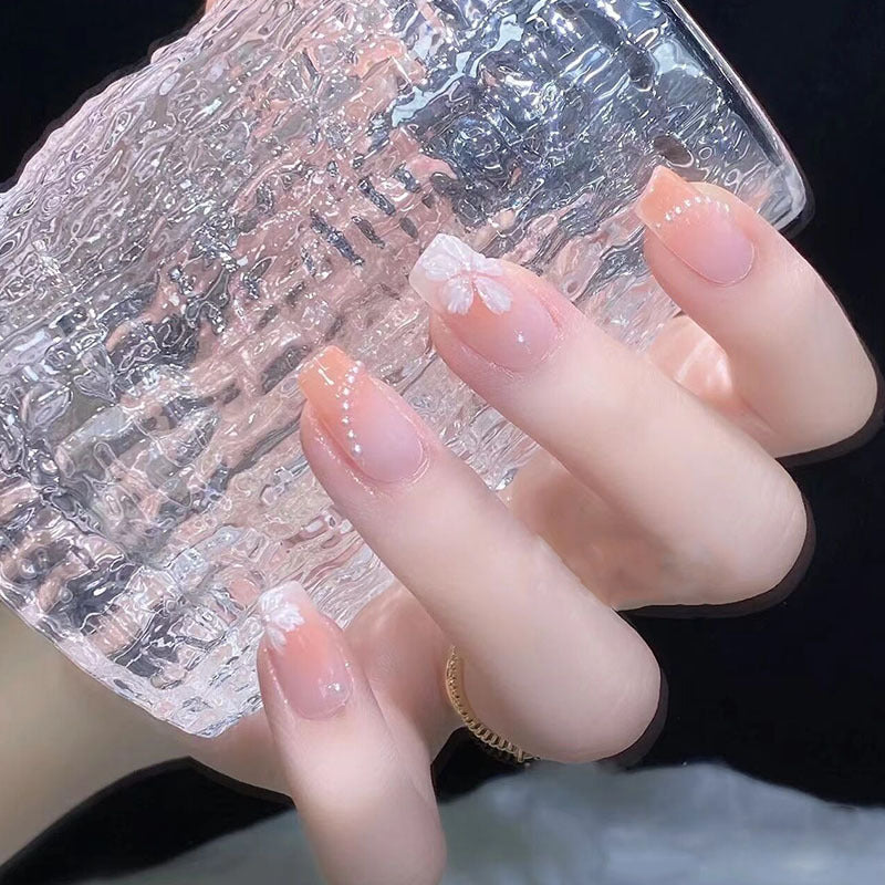 Elegant Floral Decor Press-On Nails