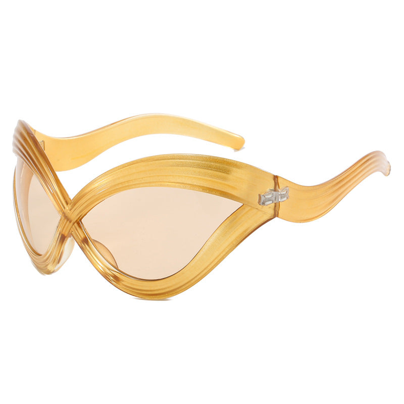 Women trendy designer sunglasses with curved frame Stornfield