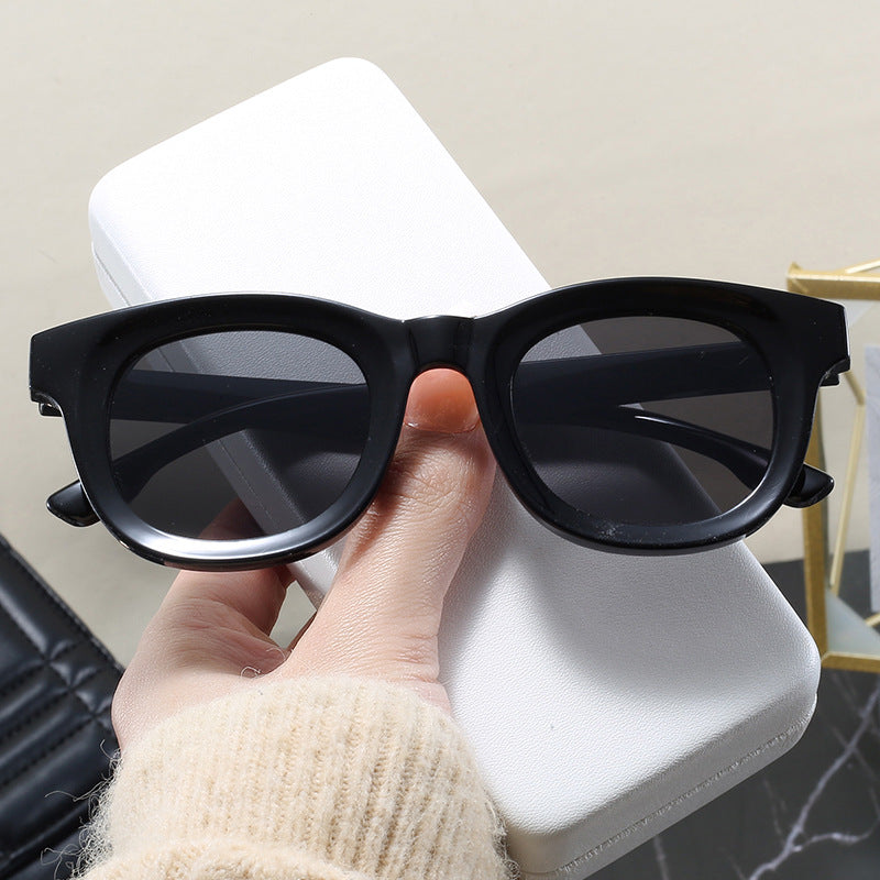 Women's sunglasses in modern, square design Stornfield