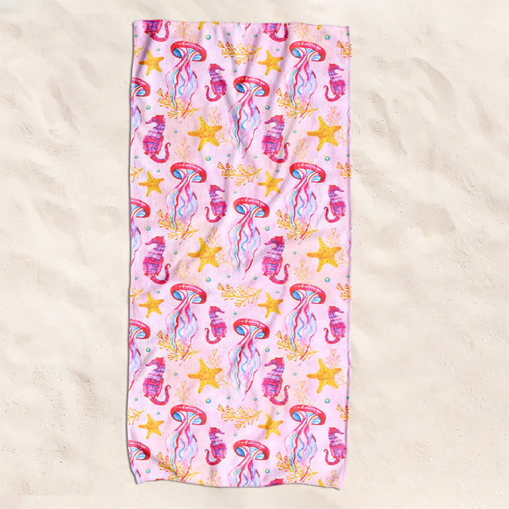 Beach towel with creative turtle pattern Stornfield