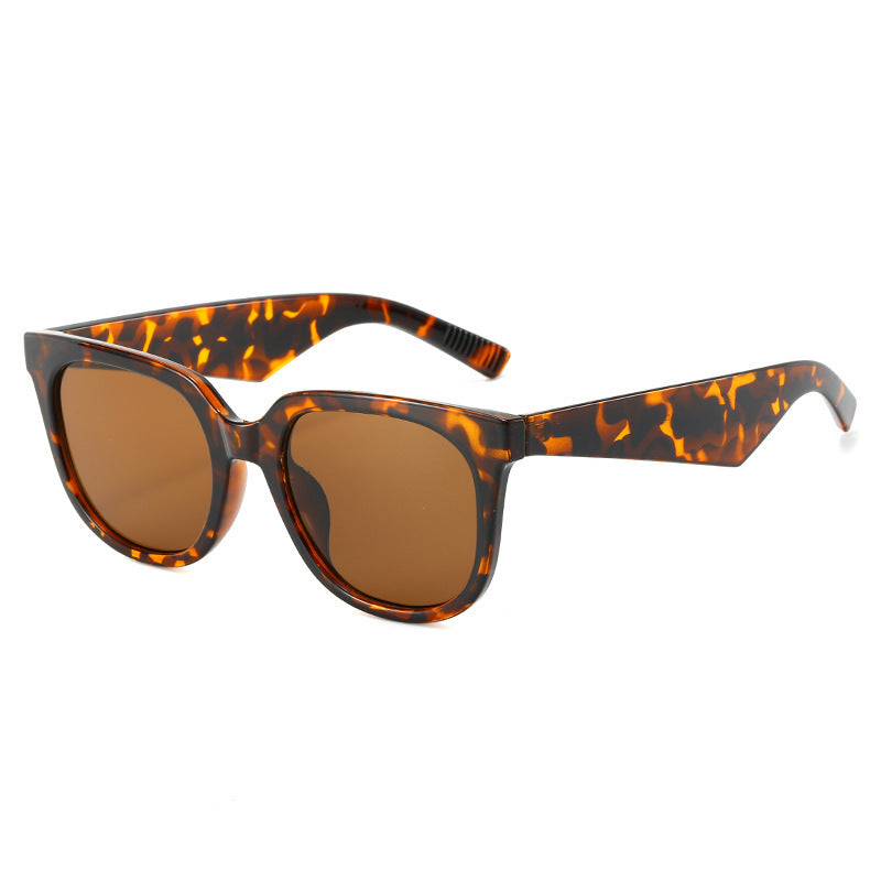 Women stylish sunglasses in modern, geometric design Stornfield