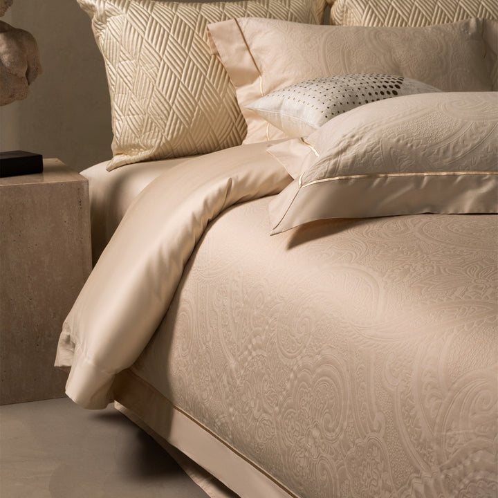 Luxury Quilted Paisley Jacquard Duvet Cover Set