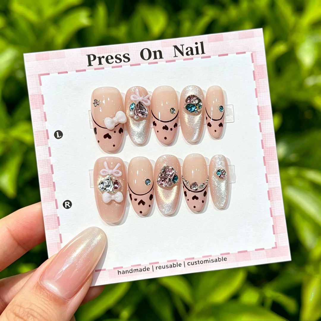 Decorative Press-On Nail Art Set with Elegant Bow and Gem Accents