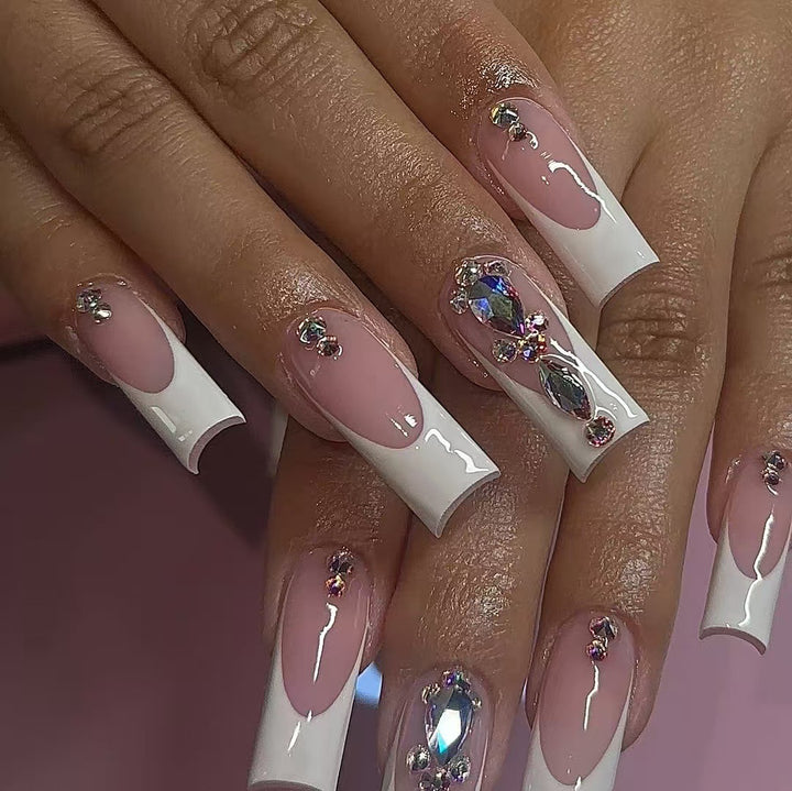 Glamorous Art Nails Stornfield
