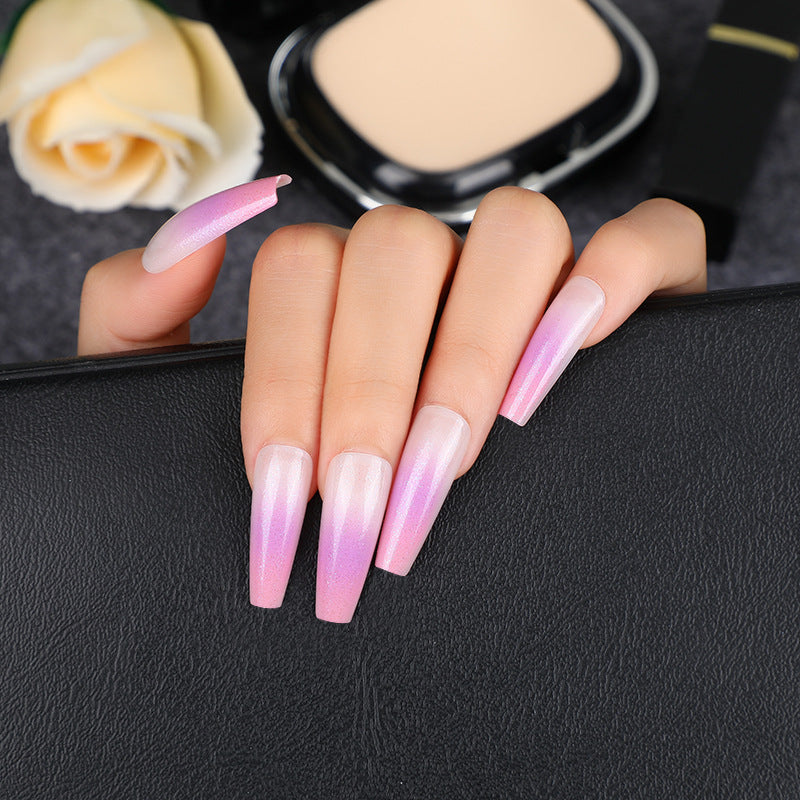 Glamorous artificial nails with gradient Stornfield