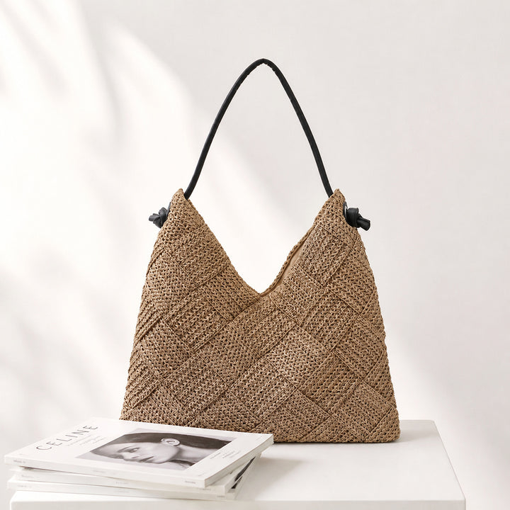 Creative and Sustainable Straw Bag Stornfield