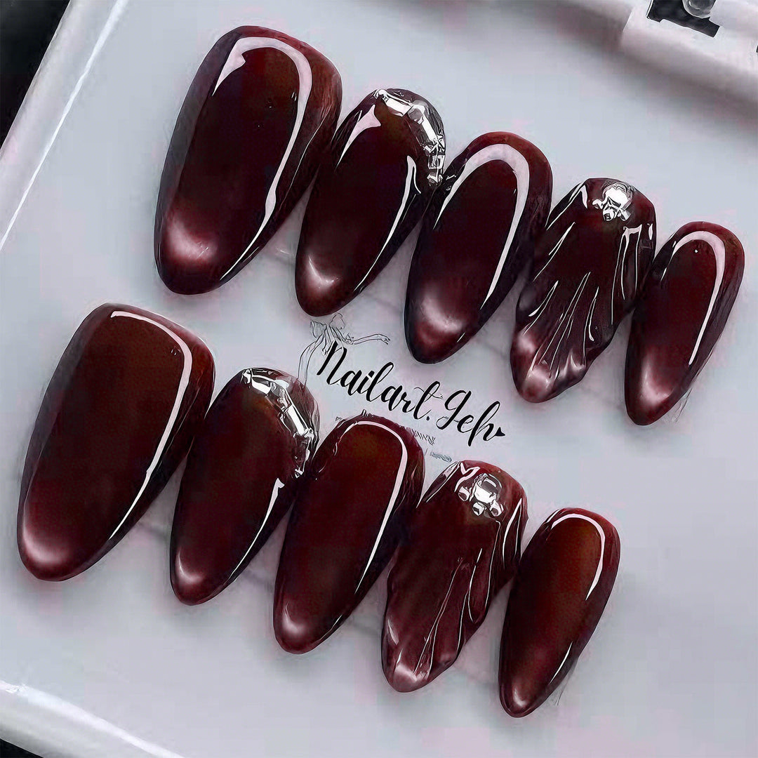Glossy Almond-Shaped Press-On Nail Set