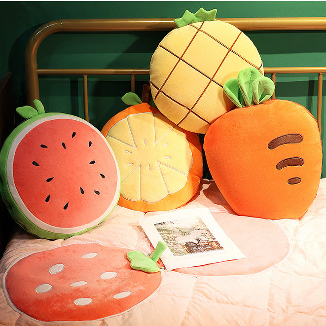 Plush pillow in carrot shape Stornfield