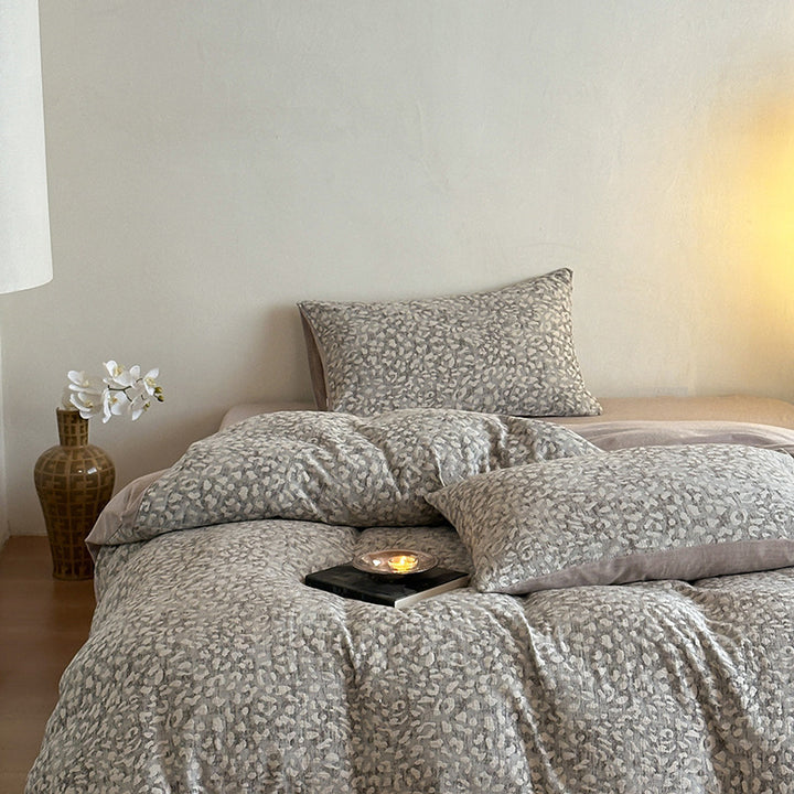Bed linen set made of washed cotton-linen with subtle leopard print
