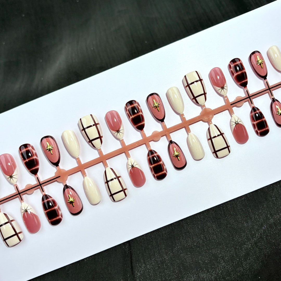 Elegant Polka Dot and Lace Press-On Nail Set