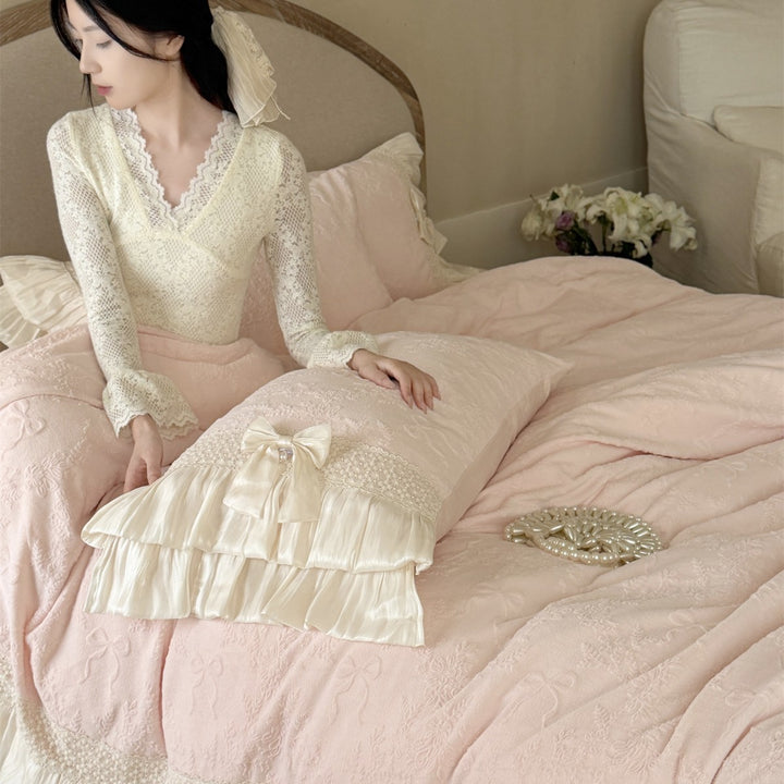 Vintage Lace-Trimmed Quilted Bow-Embossed Duvet Cover Bedding Set