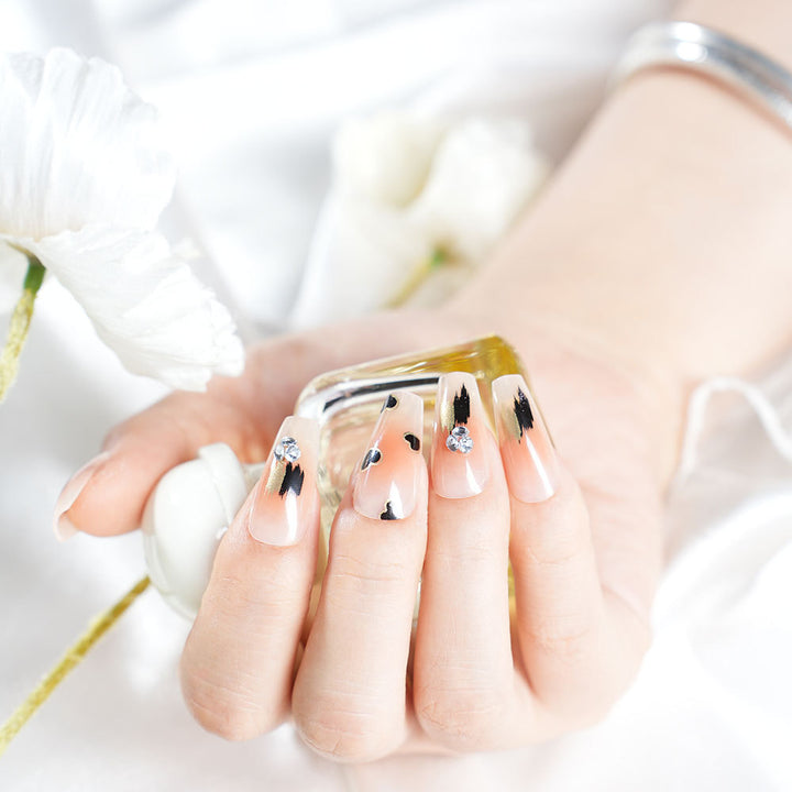 Artistic Heart-Adorned Press-On Nail Set Stornfield