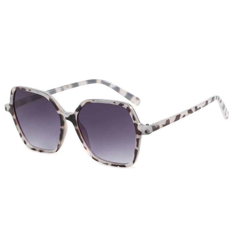 Women's oversized sunglasses with modern, transparent frame Stornfield