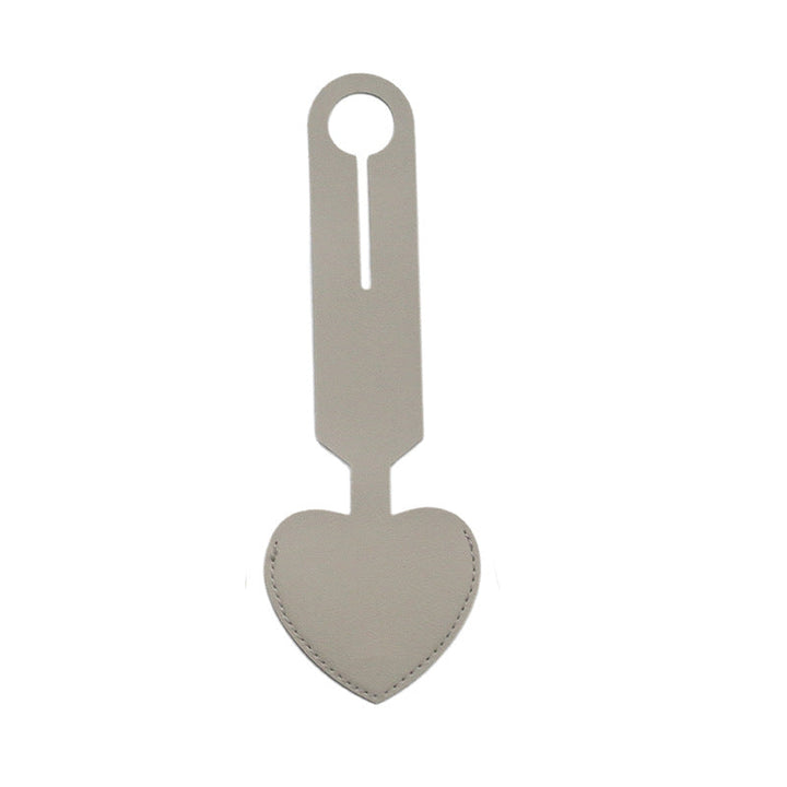 heart-shaped leather luggage tag with adjustable loop Stornfield