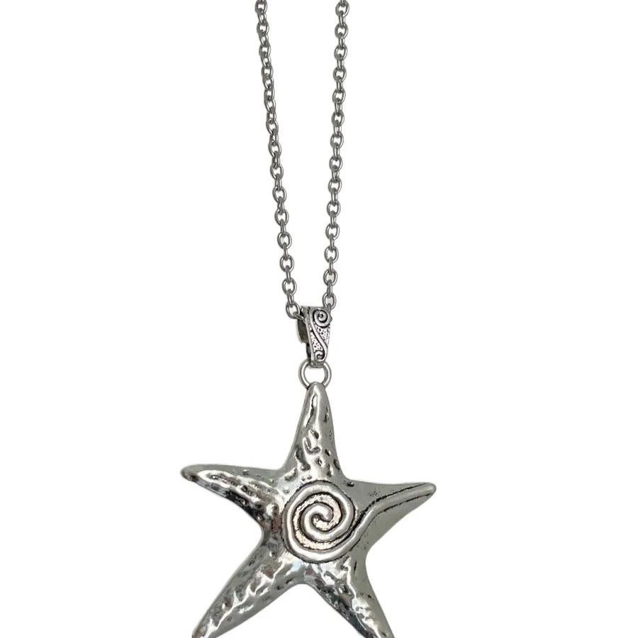 Statement Star Pendant Necklace Stornfield