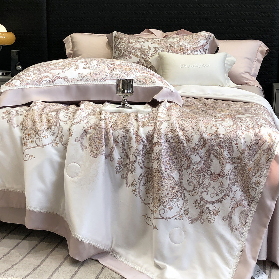 Pillowcase set made of cotton satin with delicate lace trim and satin piping
