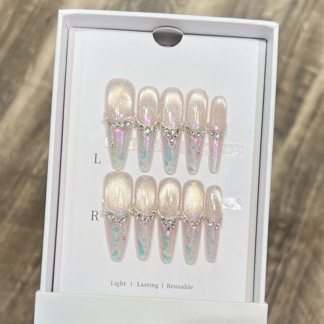 Glamorous Nail Art Stornfield