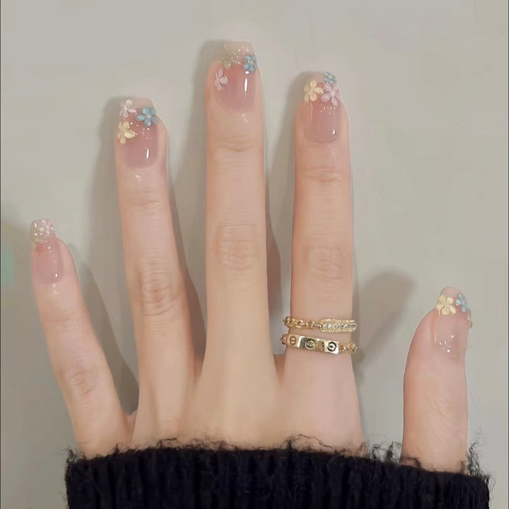 Floral Nail Art Extensions