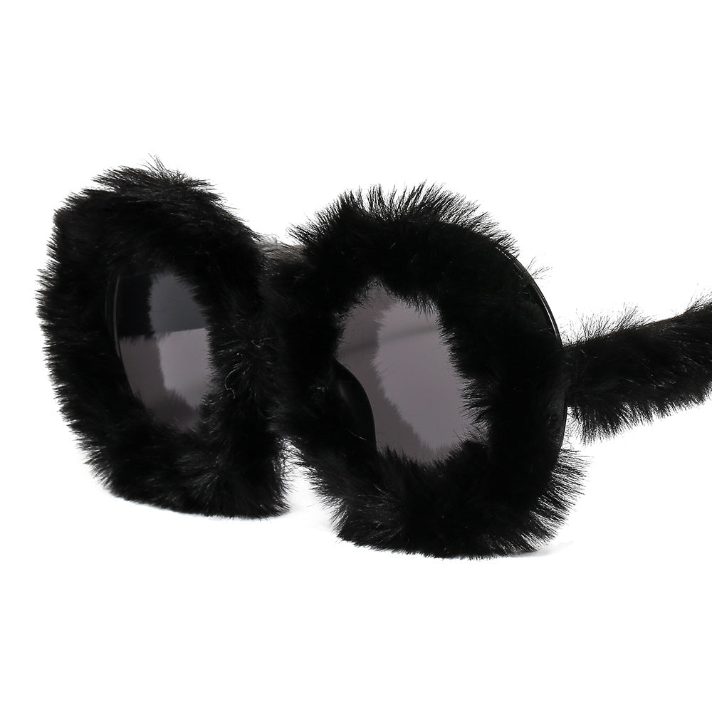 Ladies eye-catching oversized sunglasses with a unique fur touch Stornfield